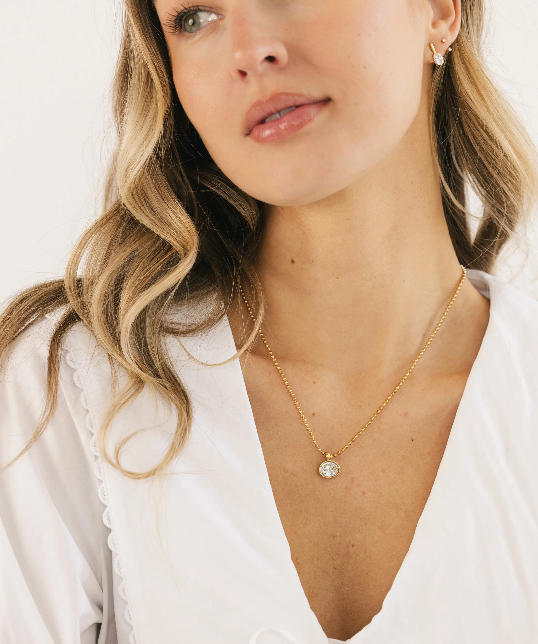 Oval Bezel Pendant Necklace - Image 3