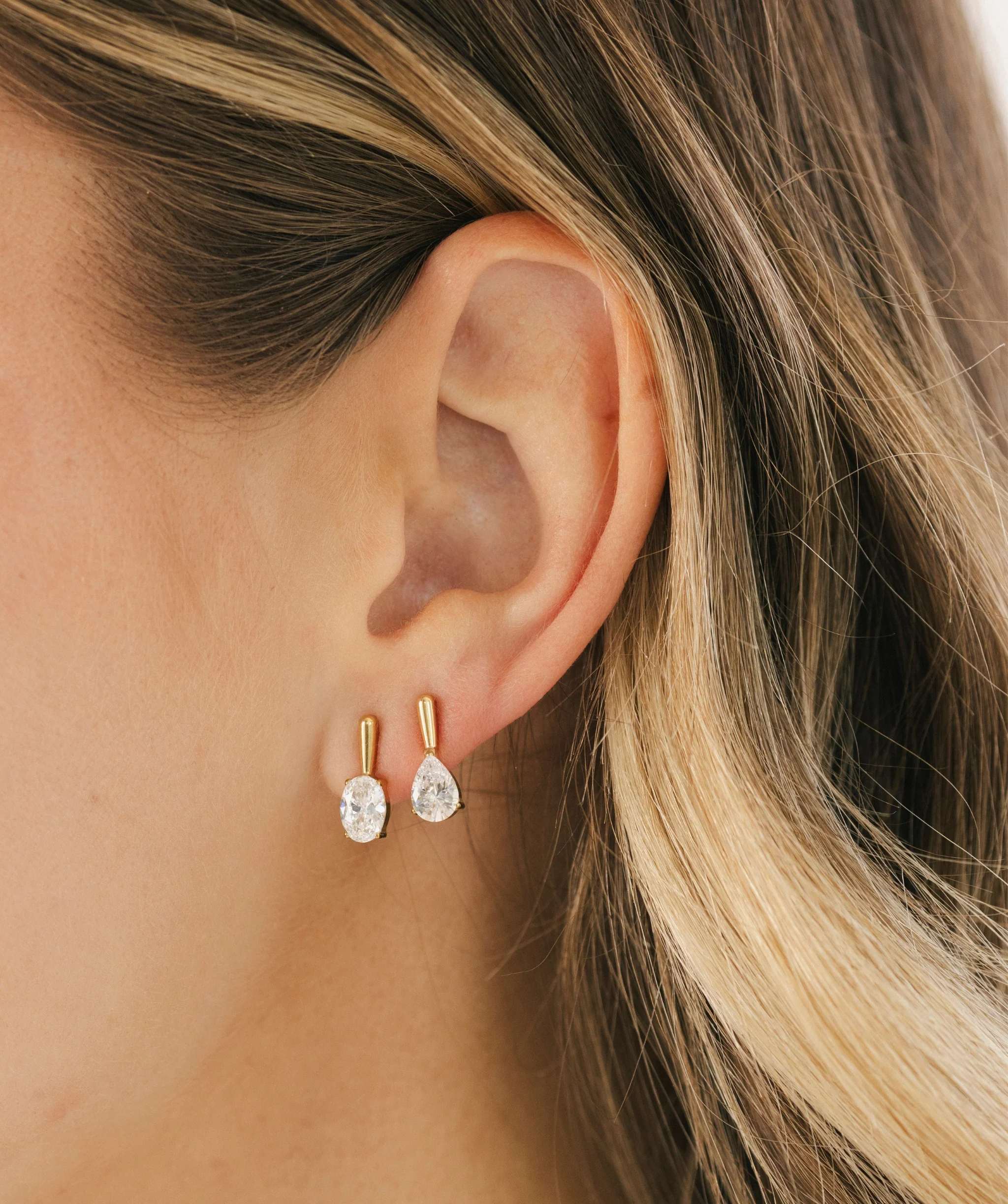 Signature Oval Drop Earrings - Image 4