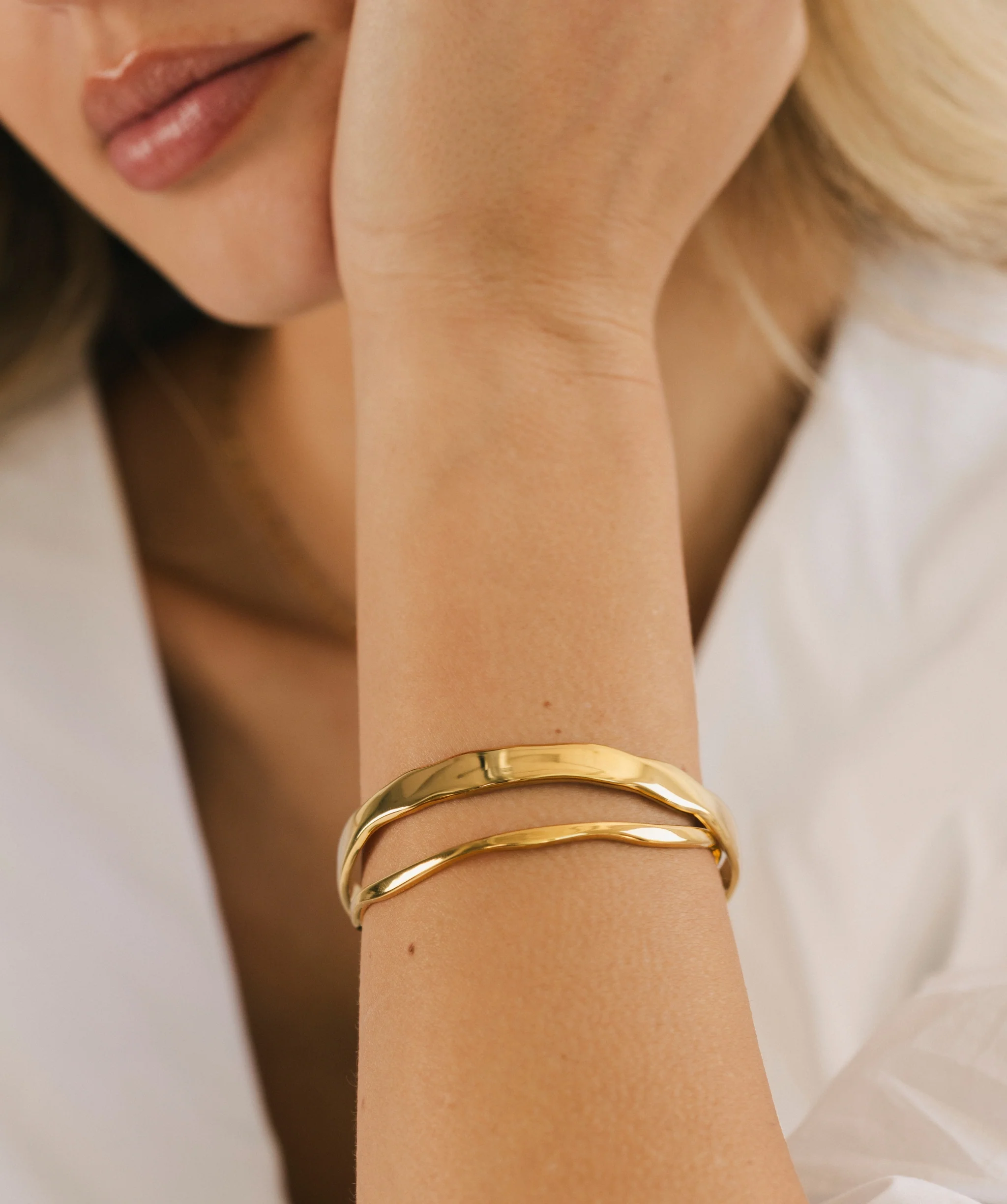 Wavy Cuff Bracelet - Image 4