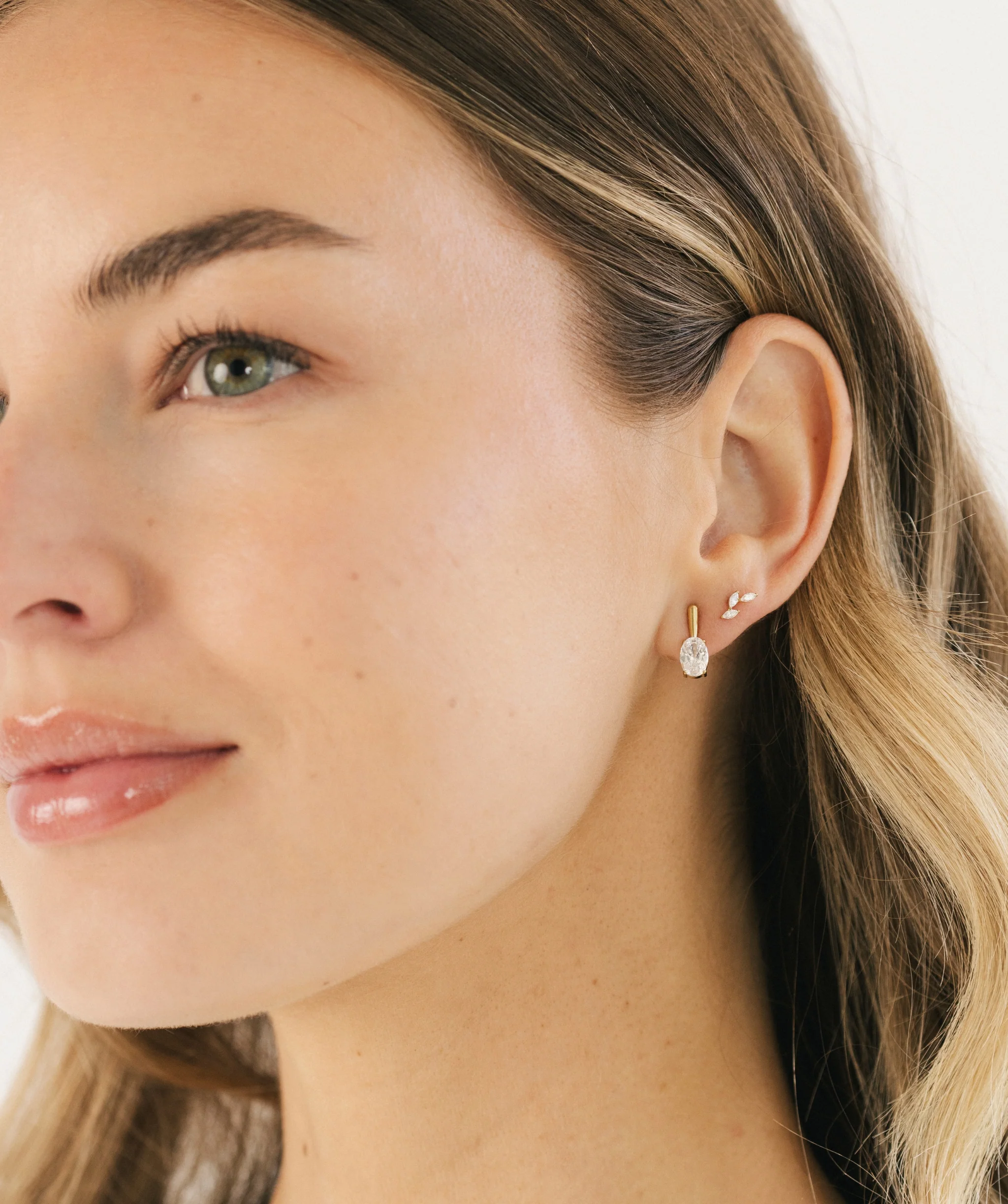 Sprig Flat Back Stud - Image 4